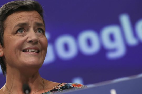 Ενιαίο ψηφιακό φόρο για τους κολοσσούς συζητούν στην Ε.Ε.