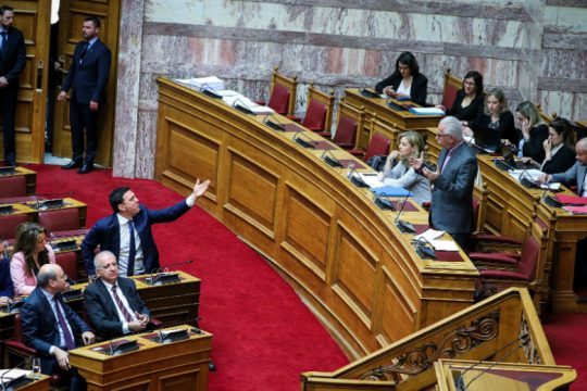 Κλίμα πόλωσης στη συζήτηση για το ν/σ του υπ. Παιδείας