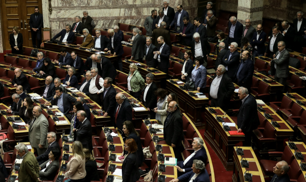 Σύμπνοια για τις γερμανικές οφειλές στη Βουλή