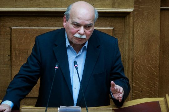 Έκκληση Βούτση σε συνταξιούχους βουλευτές για τα αναδρομικά