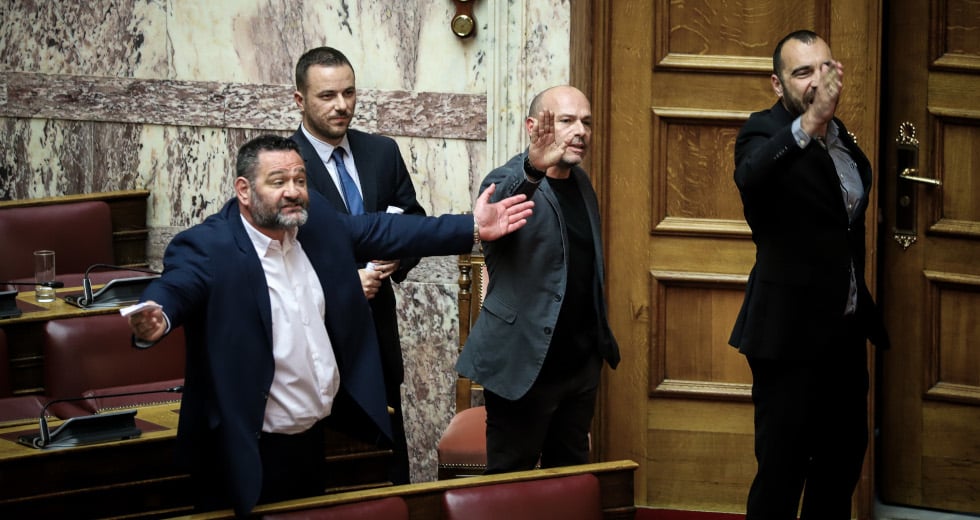 Ναζιστική πρόκληση από τη Χρυσή Αυγή για τις γερμανικές οφειλές