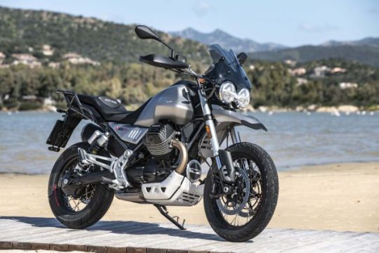 Moto Guzzi V85 TT με eagle days πλεονεκτήματα