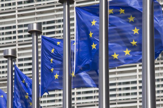 «Παράθυρο» για μη μείωση του αφορολόγητου