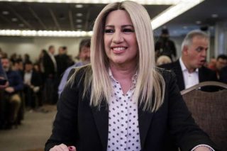 Πολιτικό Συμβούλιο με φόντο τις κάλπες