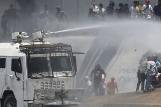 Ελληνικές κόντρες με φόντο το πραξικόπημα στη Βενεζουέλα