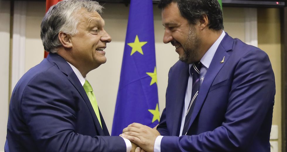 Το «μαύρο πρόβατο» κάθεται στο… μαντρί!