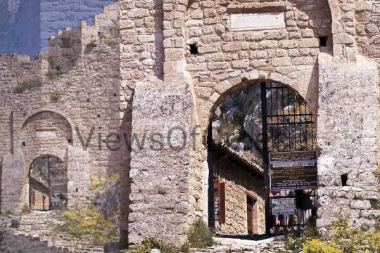 Στα κάστρα του Μοριά