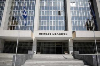 Πλήρωση κενών θέσεων σε Αρειο Πάγο και ΣτΕ
