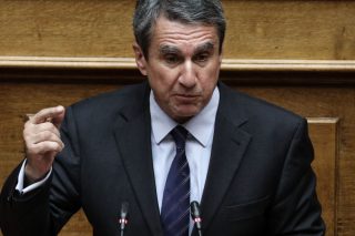 Κατέθεσε… αγορεύοντας