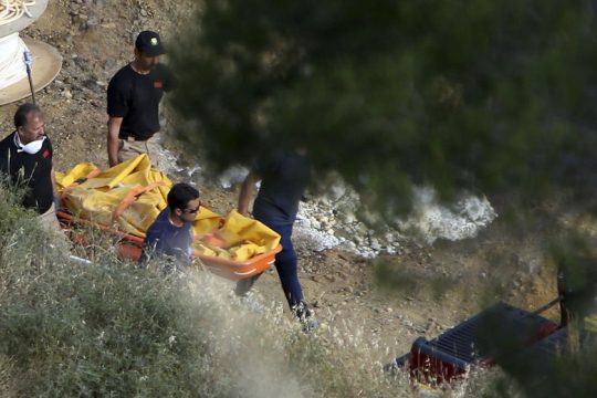 Ερωτήματα δεκάδες, απάντηση καμιά…