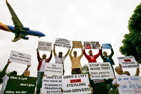 H «νεοφιλελεύθερη απάτη» της Uber στο Χρηματιστήριο