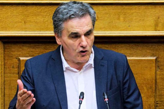 Συζητούν στοχευμένη επαναφορά του ΕΚΑΣ