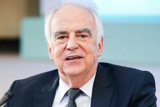 Σε τροχιά κερδοφορίας παραμένουν τα ΕΛΠΕ
