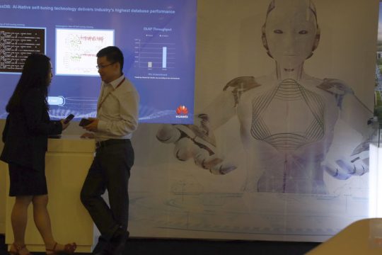 Αμερικανικό «φρένο» στα δίκτυα 5G της Huawei