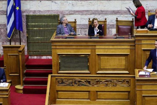 15 χρήσιμα κοινωνικά κριτήρια για τις εθνικές εκλογές