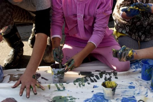 Γιορτή για όλα τα παιδιά από το κέντρο προσφύγων στη Φιλιππιάδα