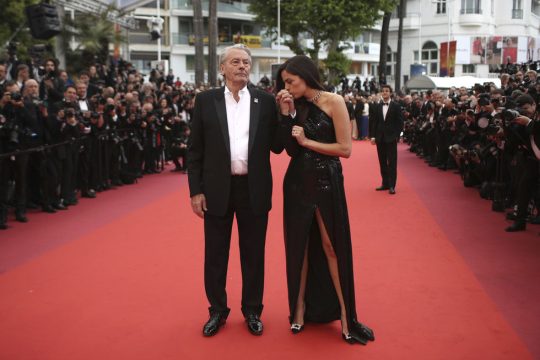 Δάκρυσε και θυμήθηκε τις γυναίκες της ζωής του
