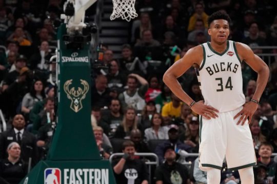 Στην καλύτερη πεντάδα του NBA ο Γιάννης Αντετοκούνμπο