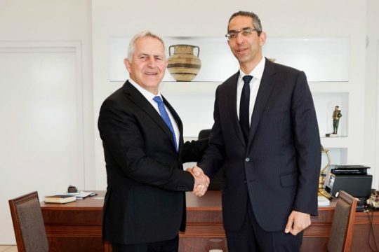 Αποστολάκης: «Θέλουμε ειρήνη, όμως προασπίζουμε τα κυριαρχικά μας δικαιώματα»