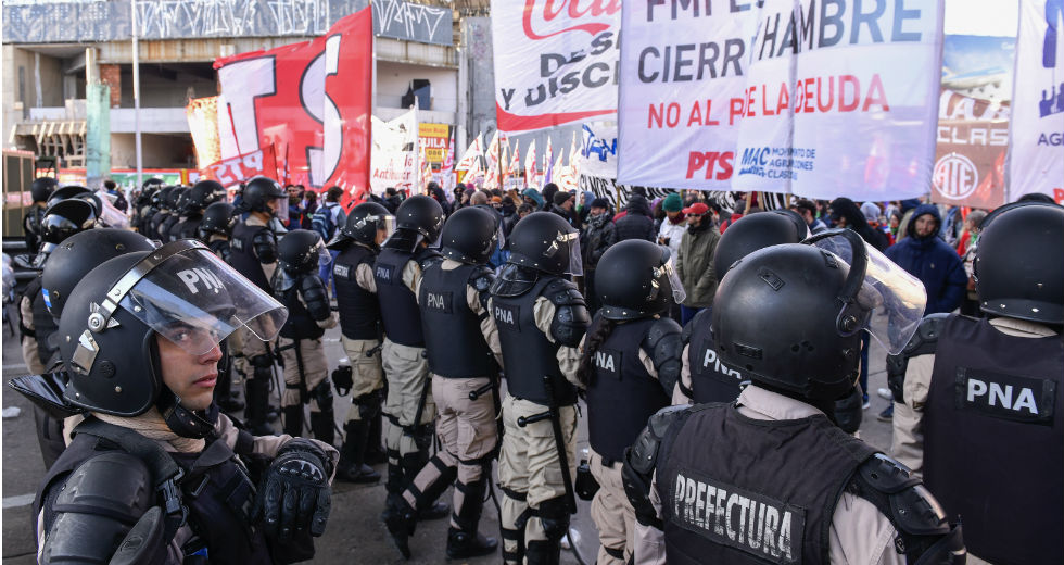 Γενική απεργία κατά των μέτρων λιτότητας στην Αργεντινή