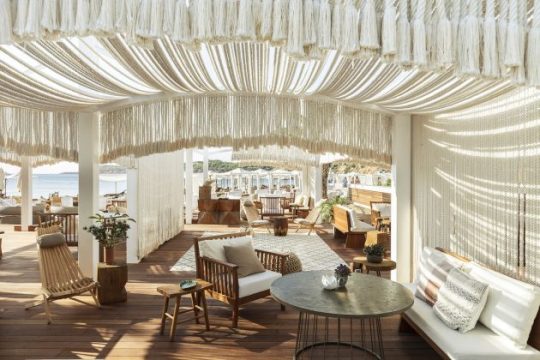 Επιστροφή στον απόλυτο seaside προορισμό της Αθηναϊκής Ριβιέρας