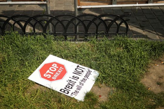 Όχι σε Brexit έβγαλαν οι ευρωκάλπες