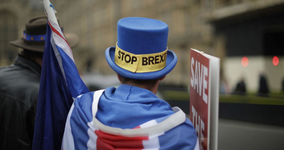 Brexit με κάθε τίμημα υπόσχονται οι «δελφίνοι» για την πρωθυπουργία