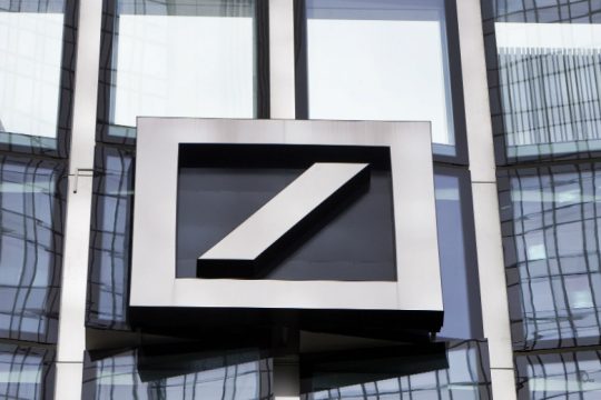 «Επιδρομές» γερμανικών αρχών σε τράπεζες και σπίτια ιδιωτών για τα Panama Papers