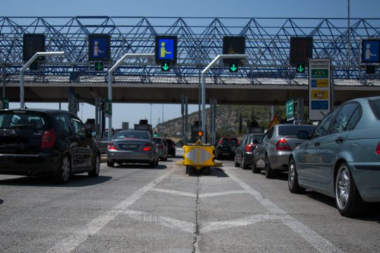 Απαλλάσσονται από τα διόδια οι κάτοικοι του Δήμου Ωρωπού και Βαρνάβα