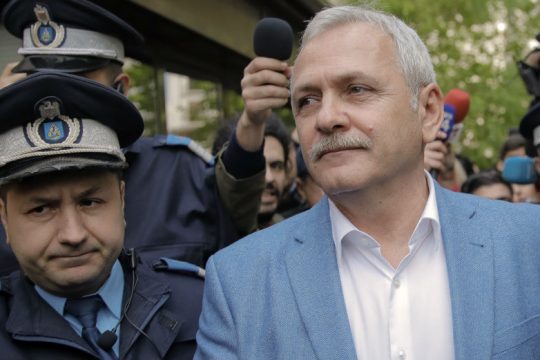 Στη φυλακή ο αρχηγός του κυβερνώντος κόμματος στη Ρουμανία