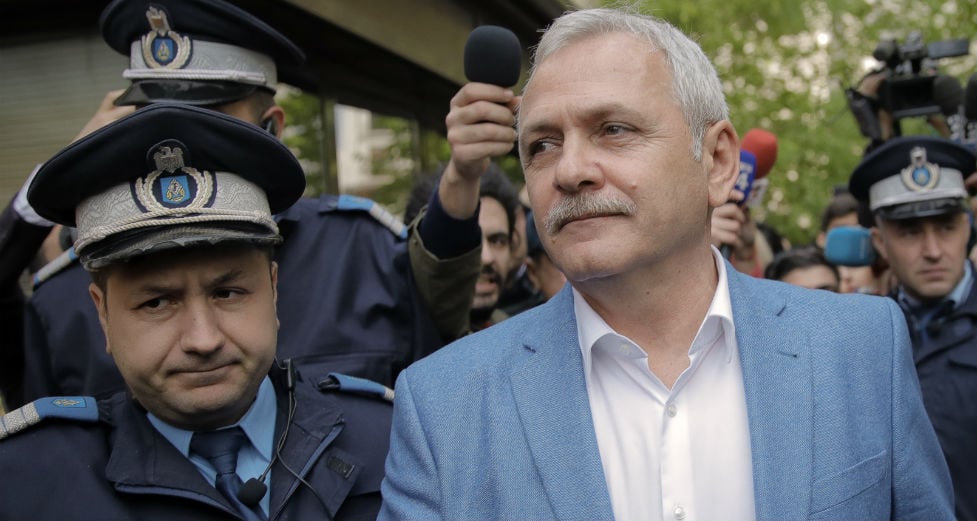 Στη φυλακή ο αρχηγός του κυβερνώντος κόμματος στη Ρουμανία