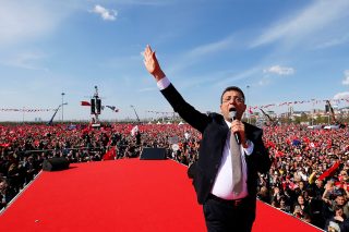 Οι κεμαλικοί πληρώνουν τον Ερντογάν με το ίδιο νόμισμα!