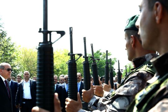 Εντάλματα σύλληψης για ακόμα 249 υπαλλήλους του τουρκικού ΥΠ.ΕΞ.