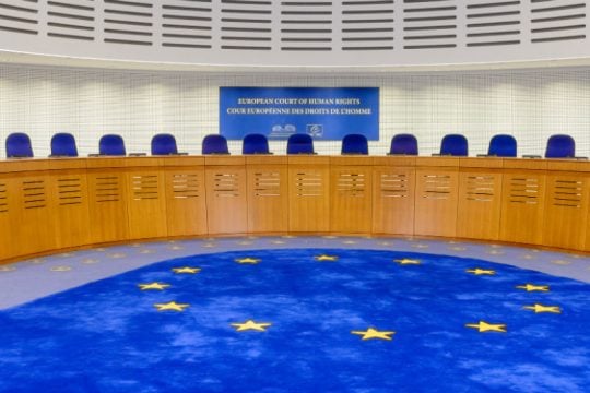 Live: To debate των έξι υποψηφίων για την προεδρία της Κομισιόν