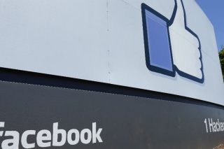 Αν είναι δυνατόν, το Facebook ανέθεσε στα Ellinika Hoaxes την επαλήθευση ειδήσεων