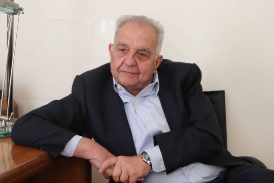 «Εκλογές πρέπει να γίνουν τον Οκτώβριο, όπως λέει ο Τσίπρας»