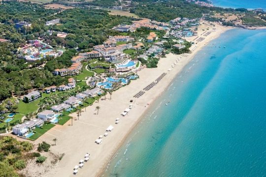 850 Γάλλοι μεσίτες στο Grecotel Riviera Olympia Resort & Aqua Park