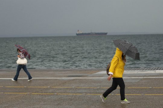 Βροχερός ο καιρός μέχρι την Παρασκευή