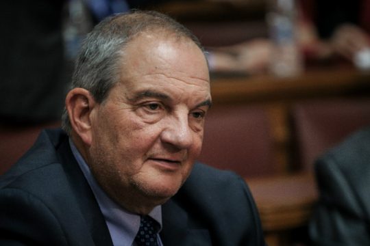 Στήριξη Καραμανλή σε Μητσοτάκη, στο… παρά πέντε