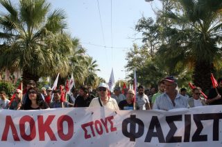 Καταγγελίες για το περίπτερο της Χ.Α.
