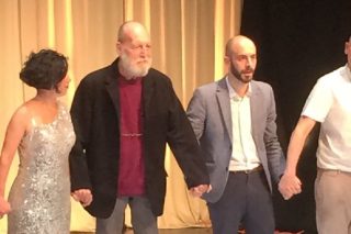 Σκληρό μάθημα ιστορίας και βιωμένης εμπειρίας