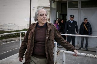 Μόνη επιτακτική απάντηση είναι η τήρηση του νόμου