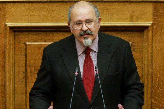 «Ευφυής» μείωση του πλεονάσματος με αναδιανομή τα μέτρα της κυβέρνησης