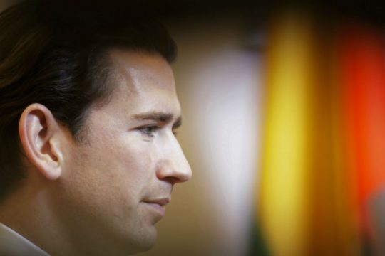 Τη Δευτέρα θα συζητηθεί η πρόταση μομφής κατά του Κουρτς