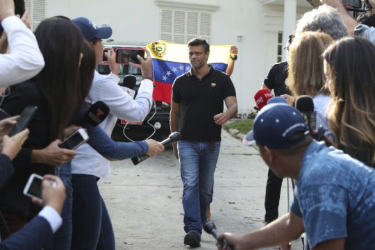 Πάγο στον «πολιτικό ακτιβισμό» του Λόπες βάζει η Ισπανία