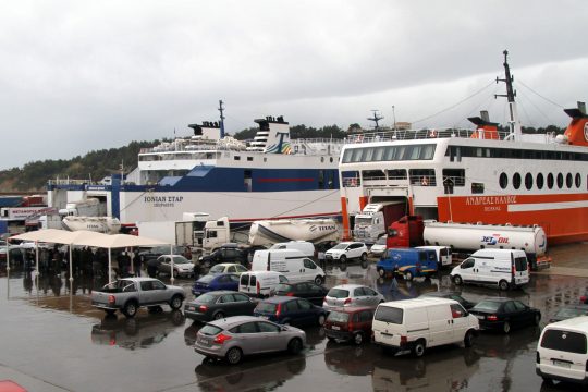 Δωρεάν μεταφορά και των οχημάτων των δικαστικών αντιπροσώπων