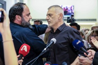 Ο μεγαλοεφοπλιστής επισκίασε άλλη μία φορά τον υποψήφιο δήμαρχο