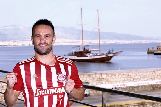 O Βαλμπουενά στα ερυθρόλευκα