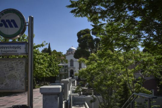 Στάσεις εργασίας στα μέσα μεταφοράς της Αθήνας την Παρασκευή