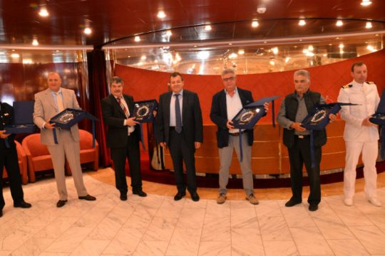 Οι «Μινωικές Γραμμές» τίμησαν αξιωματικούς και στελέχη που αποχώρησαν